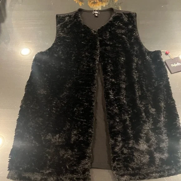 Vest - Picture 1 of 6